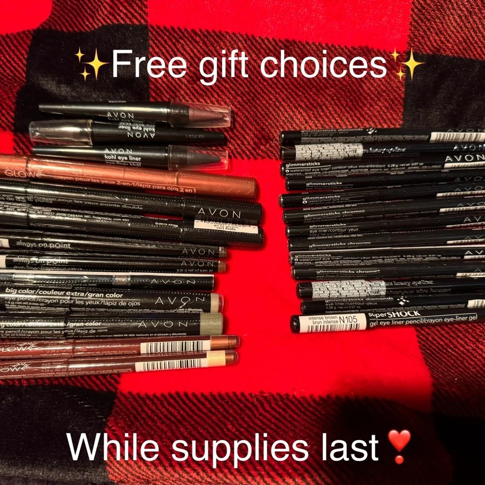 Gorgeous makeup bag with Gerardo colors perfect brows kit and sample eyeshadows! - Picture 10 of 10